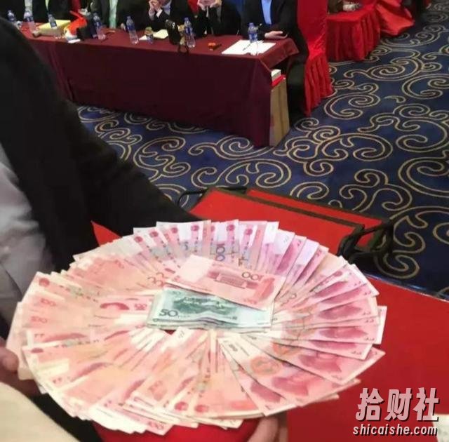 大神教你抖音涨粉:从0打造爆款抖音,从月薪5000到月入10万,我只用了6个月